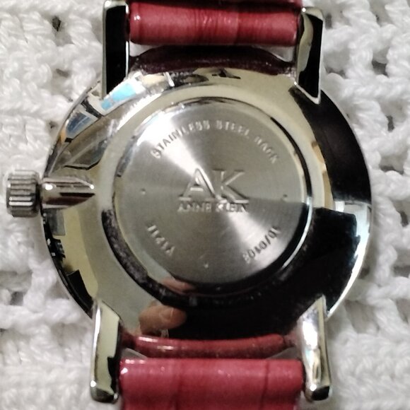 Vintage Anne Klein Wrist Watch with Leather Band - Picture 11 of 11